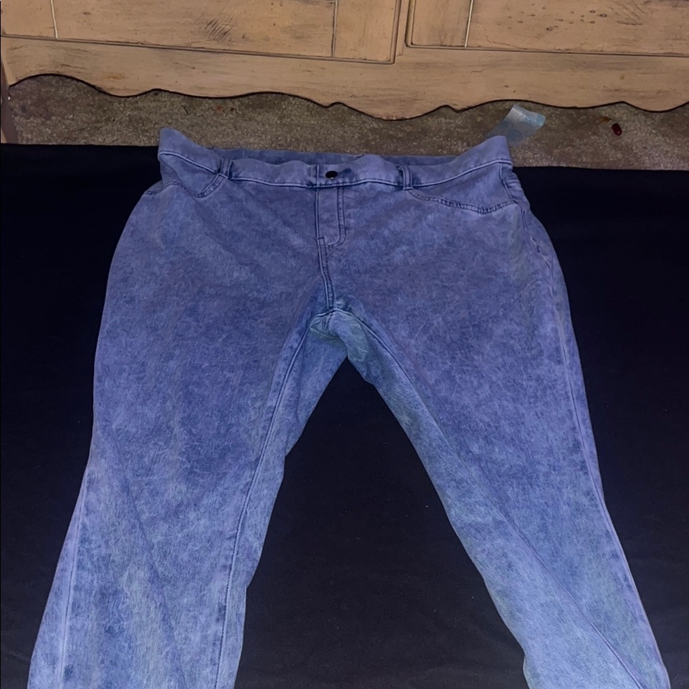 Time and Tru Blue Relaxed Jeans with Vintage Wash